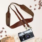 بند دوربین گردنی چرمی مناسب برای عکاسی پرتره، عکاسی فضای شهری و عکاسی تبلیغاتی
